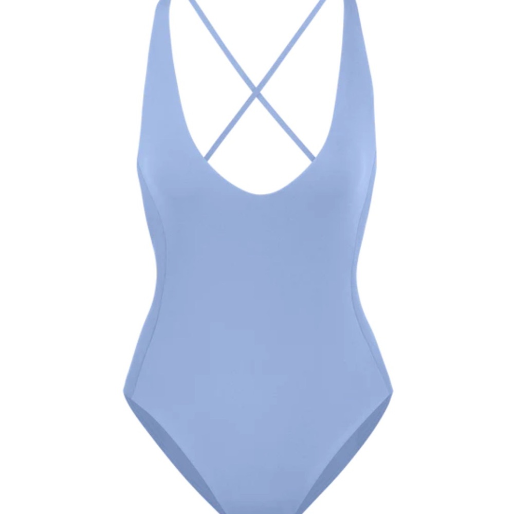 NWT! LOF Left on Friday ‘Weekender’ swimsuit - blue skies. Sz M, reg.